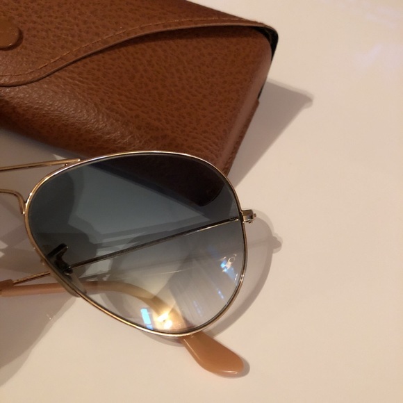 Ray Ban aviators. - Picture 2 of 3